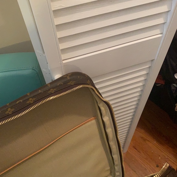 COPY - Louis Vuitton Monogram Satellite 70 - Picture 12 of 17